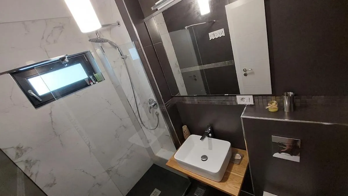 Parkside Nature Retreat Bucharest Apartment